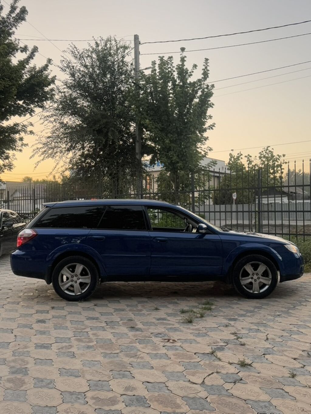 Subaru Legacy: 2003 г., 2 л, Автомат, Газ, Универсал: фото 2