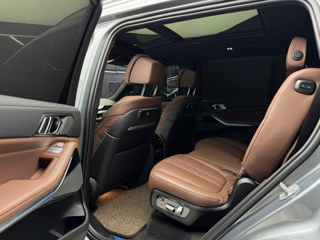 BMW X7: 2022 г., 3 л, Автомат, Бензин, Кроссовер: фото 5
