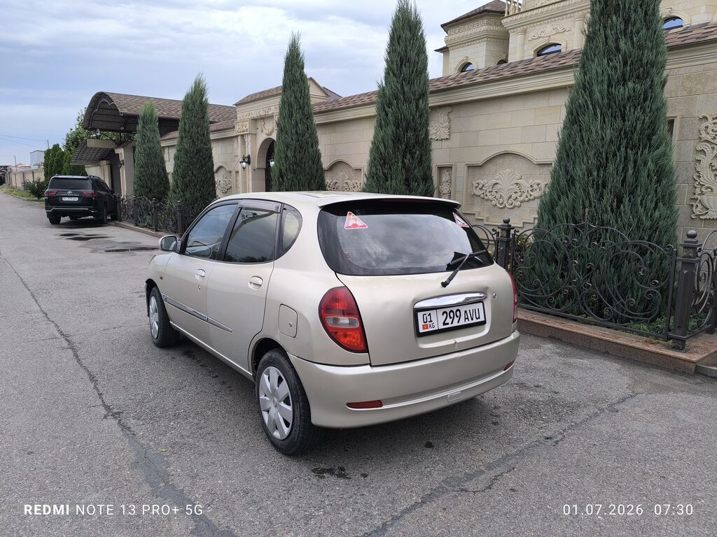 Daihatsu Sirion: 2002 г., 1 л, Автомат, Бензин: фото 4
