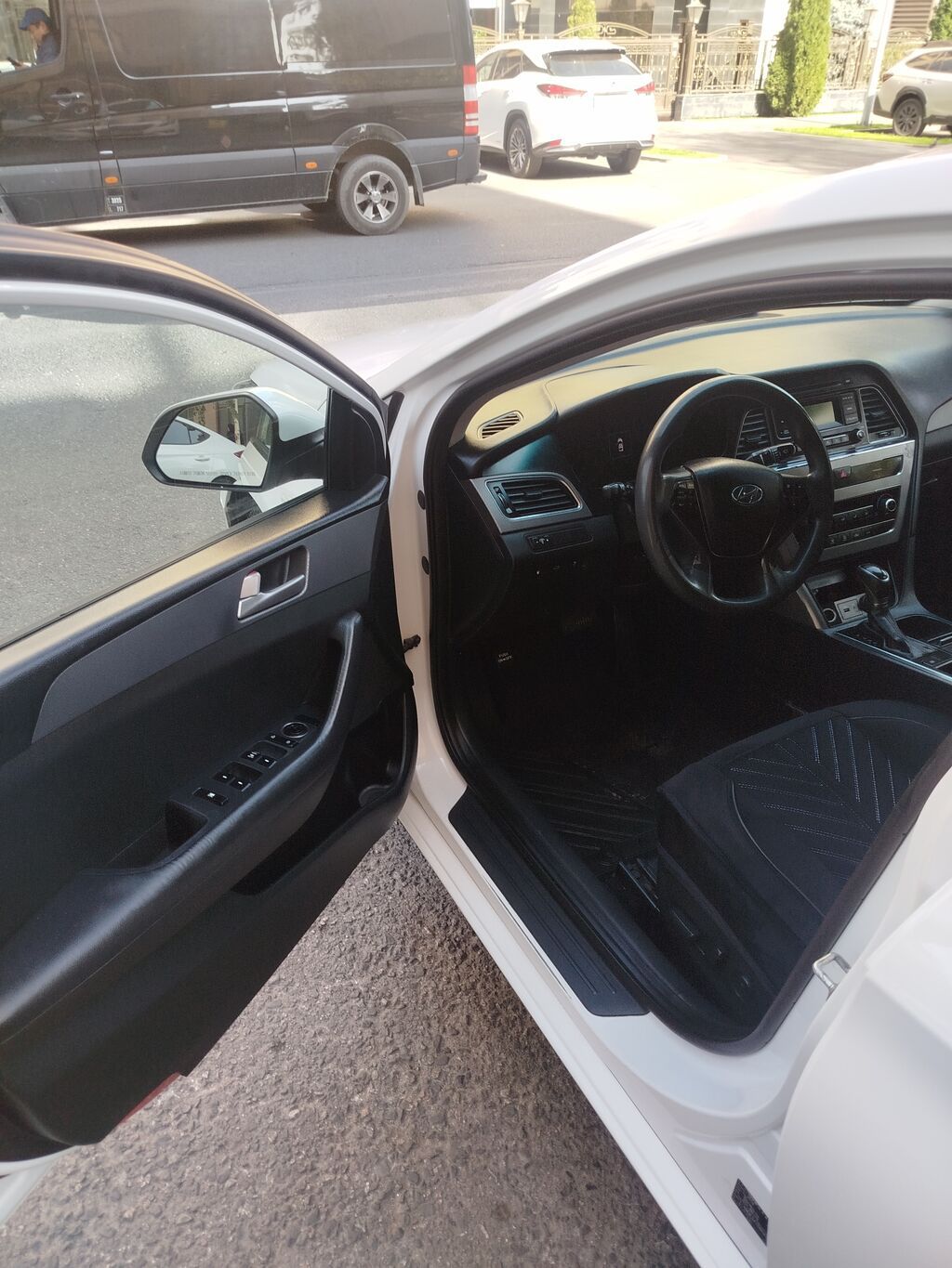 Hyundai Sonata: 2016 г., 2 л, Автомат, Газ, Седан: фото 5