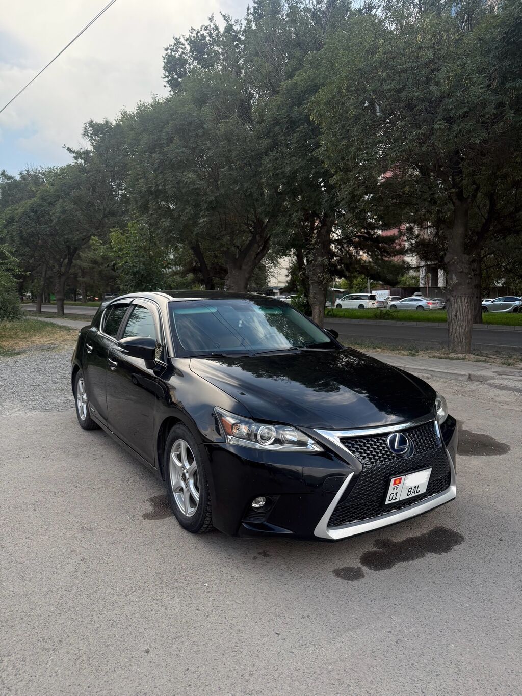 Lexus CT: 2017 г., 1.8 л, Вариатор, Гибрид, Хэтчбэк: фото 2