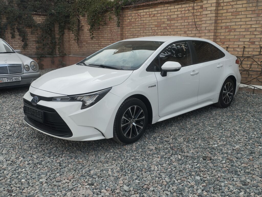 Toyota Levin: 2023 г., 1.8 л, Вариатор, Гибрид, Седан: фото 2