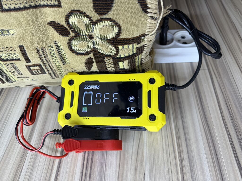 УМНОЕ МОЩНОЕ зарядное устройство для аккумулятора 12V 15A БЫСТРАЯ: фото 5