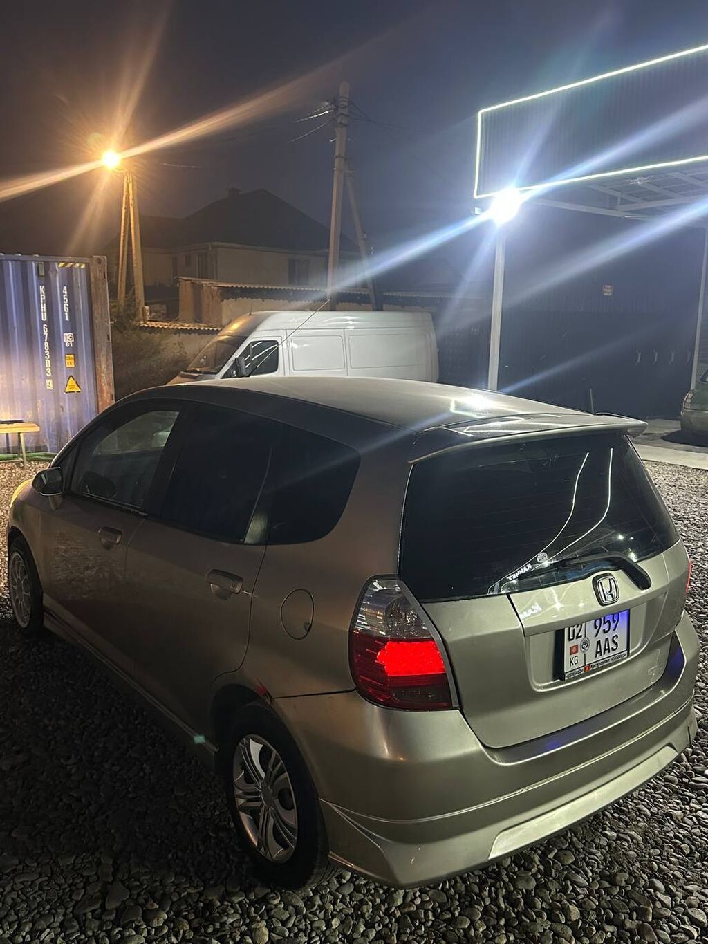 Honda Fit: 2004 г., 1.3 л, Автомат, Бензин, Хэтчбэк: фото 4