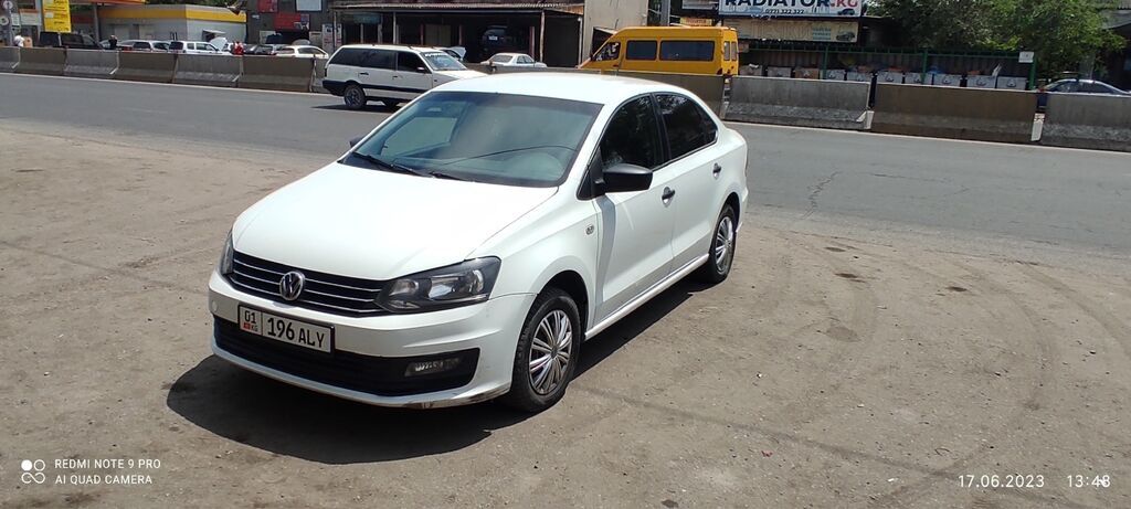 Volkswagen Polo: 2016 г., 1.6 л, Механика, Бензин, Седан: фото 2