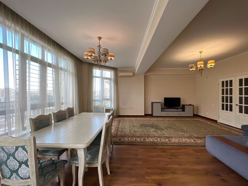 3 комнаты, 132 м², Элитка, 9 этаж, Евроремонт: фото 3