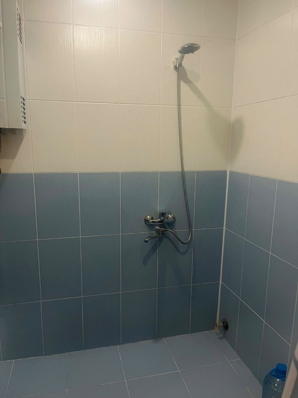 Bakı, 3 otaqlı, Köhnə tikili, 66 kv. m