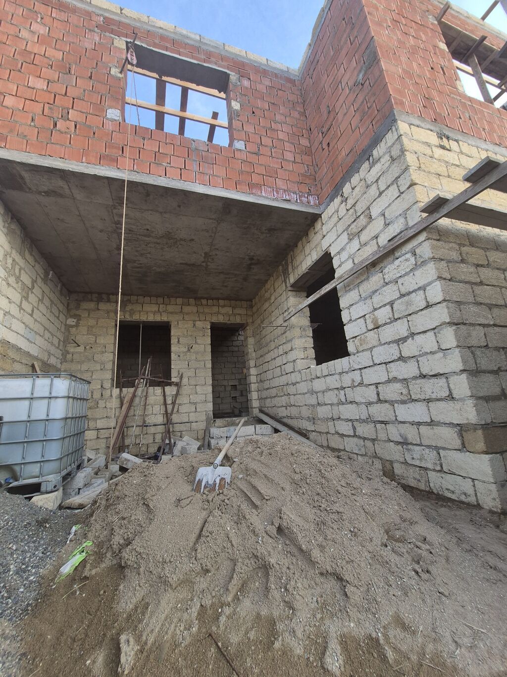 4 otaqlı, 90 kv. m, Kredit yoxdur, Təmirsiz