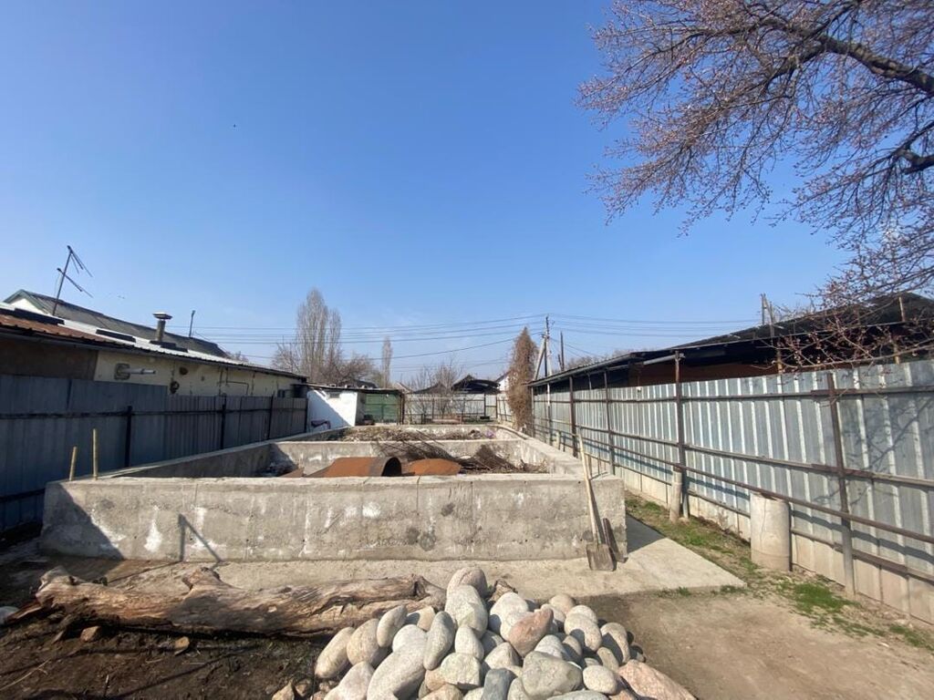 СРОЧНО ПРОДАЕТСЯ ДОМ! Адрес: г. Бишкек, Первомайский район, 110-й: фото 6