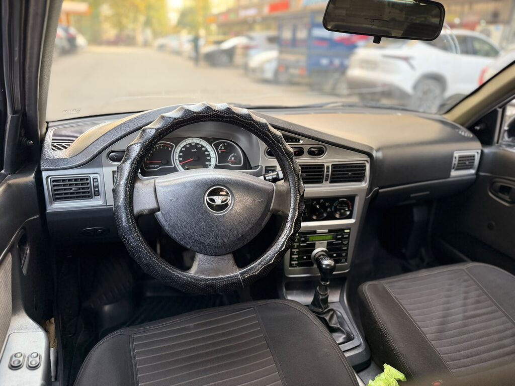 Daewoo Nexia: 2011 г., 1.5 л, Механика, Бензин, Седан: фото 5