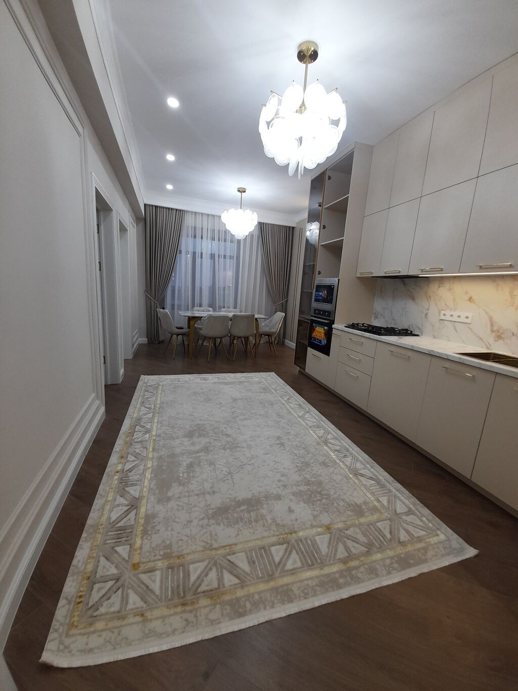 Продается 3-комнатная квартира, 112 м², 12 мкр Бишкек: фото 2