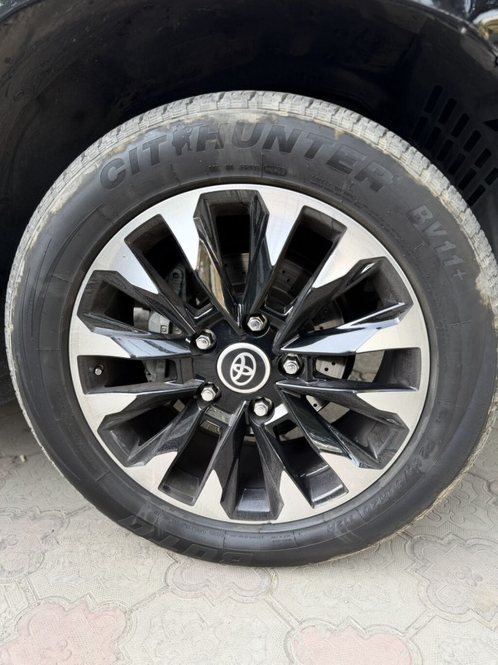 Toyota Land Cruiser: 2011 г., 4.5 л, Автомат, Дизель, Внедорожник: фото 5