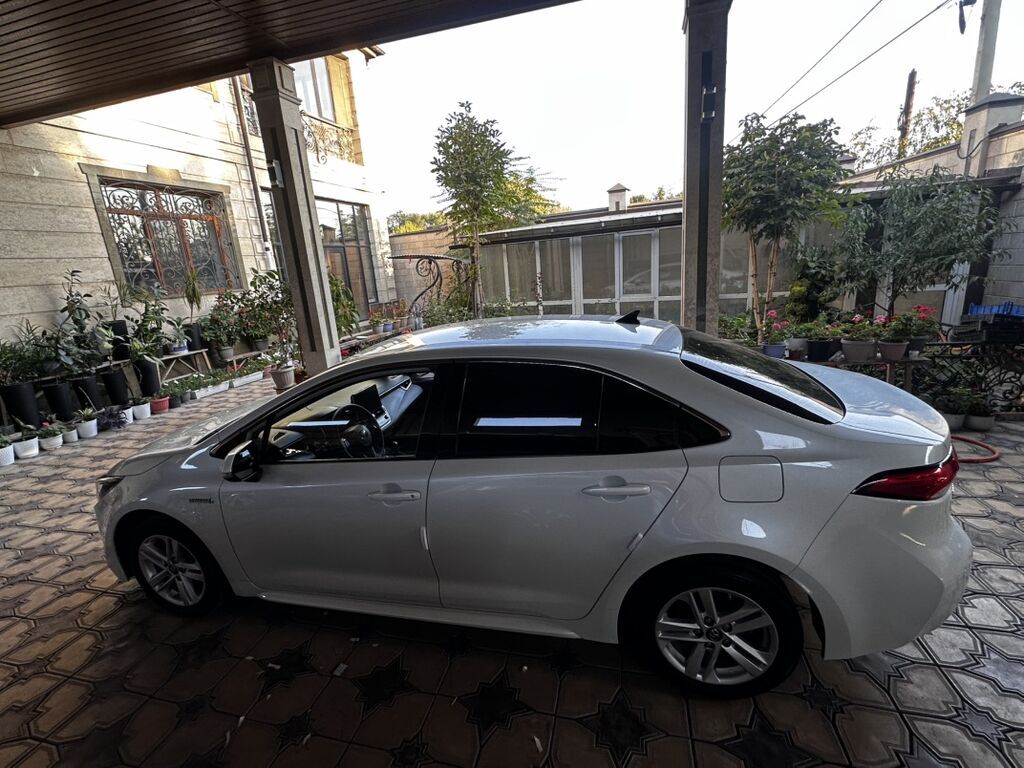 Toyota Levin Hybrid 2021, 1.8 л, вариатор, седан: фото 7