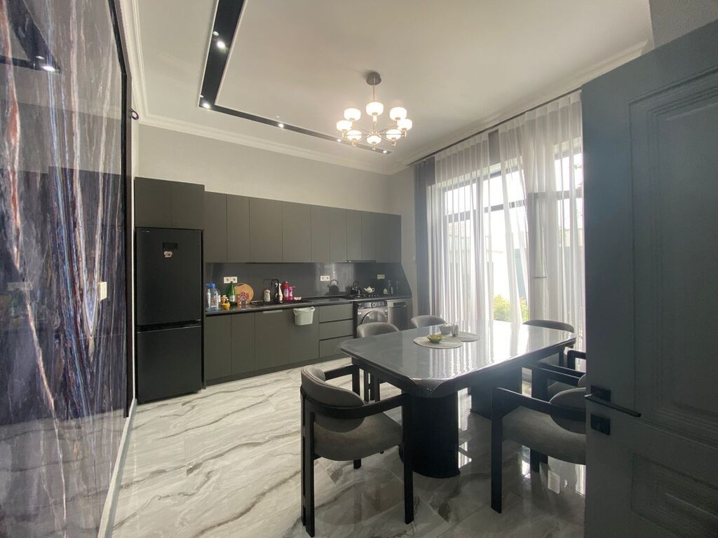 4 otaqlı, 124 kv. m, Yeni təmirli