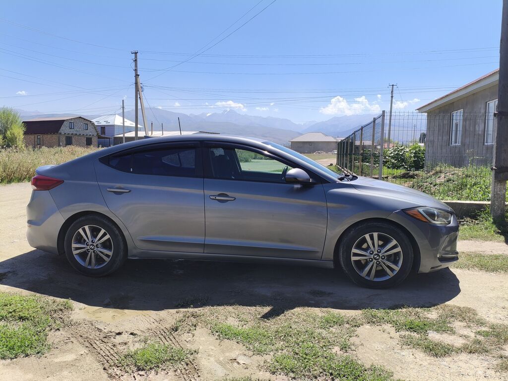 Hyundai Elantra: 2017 г., 2 л, Автомат, Бензин, Седан: фото 2