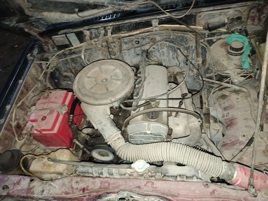 Daihatsu Feroza: 1991 г., 1.6 л, Механика, Бензин, Внедорожник: фото 4