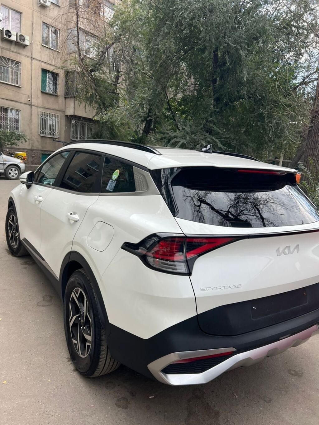 Kia Sportage: 2023 г., 1.6 л, Автомат, Бензин, Кроссовер: фото 3