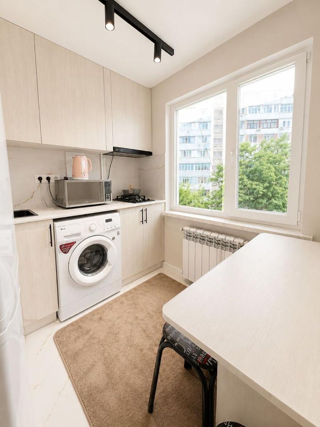 2 комнаты, 42 м², 6 мкр 104 серия, 4 этаж, Дизайнерский ремонт: фото 8