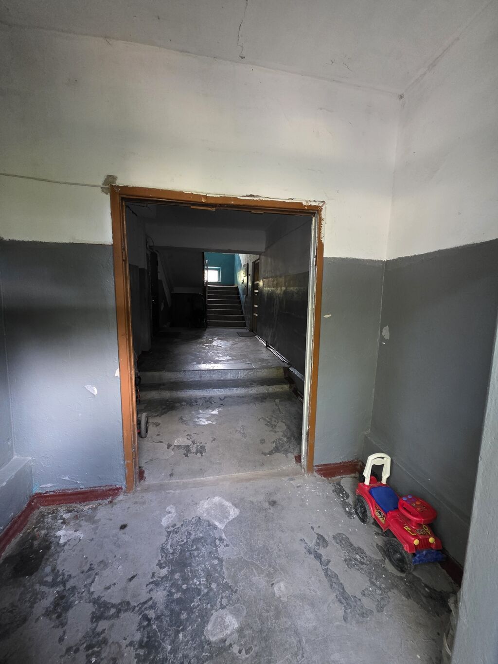 2 комнаты, 44 м², Юг-2 мкр 2 этаж, Косметический ремонт: фото 2