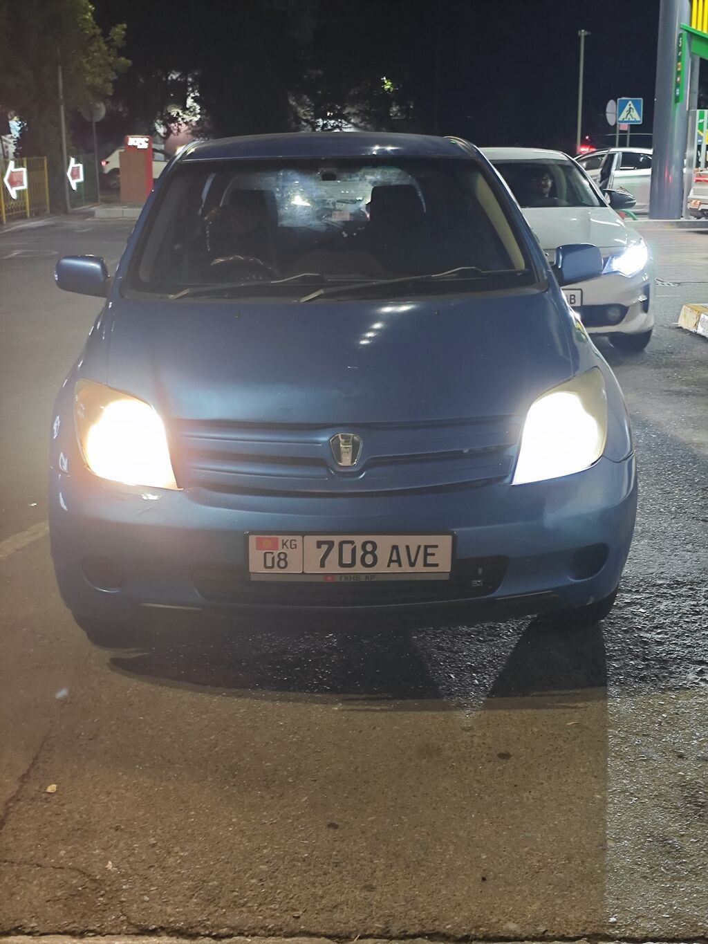 Toyota Ist: 2003 г., 1.3 л, Автомат, Бензин, Хэтчбэк: фото 4
