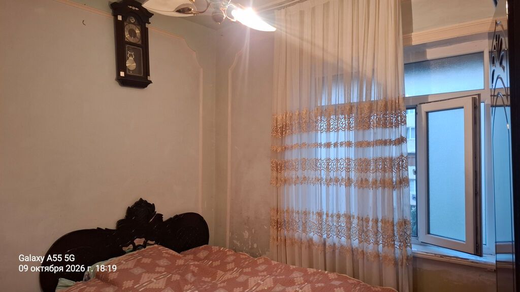 Gəncə, 3 otaqlı, Köhnə tikili, 66 kv. m