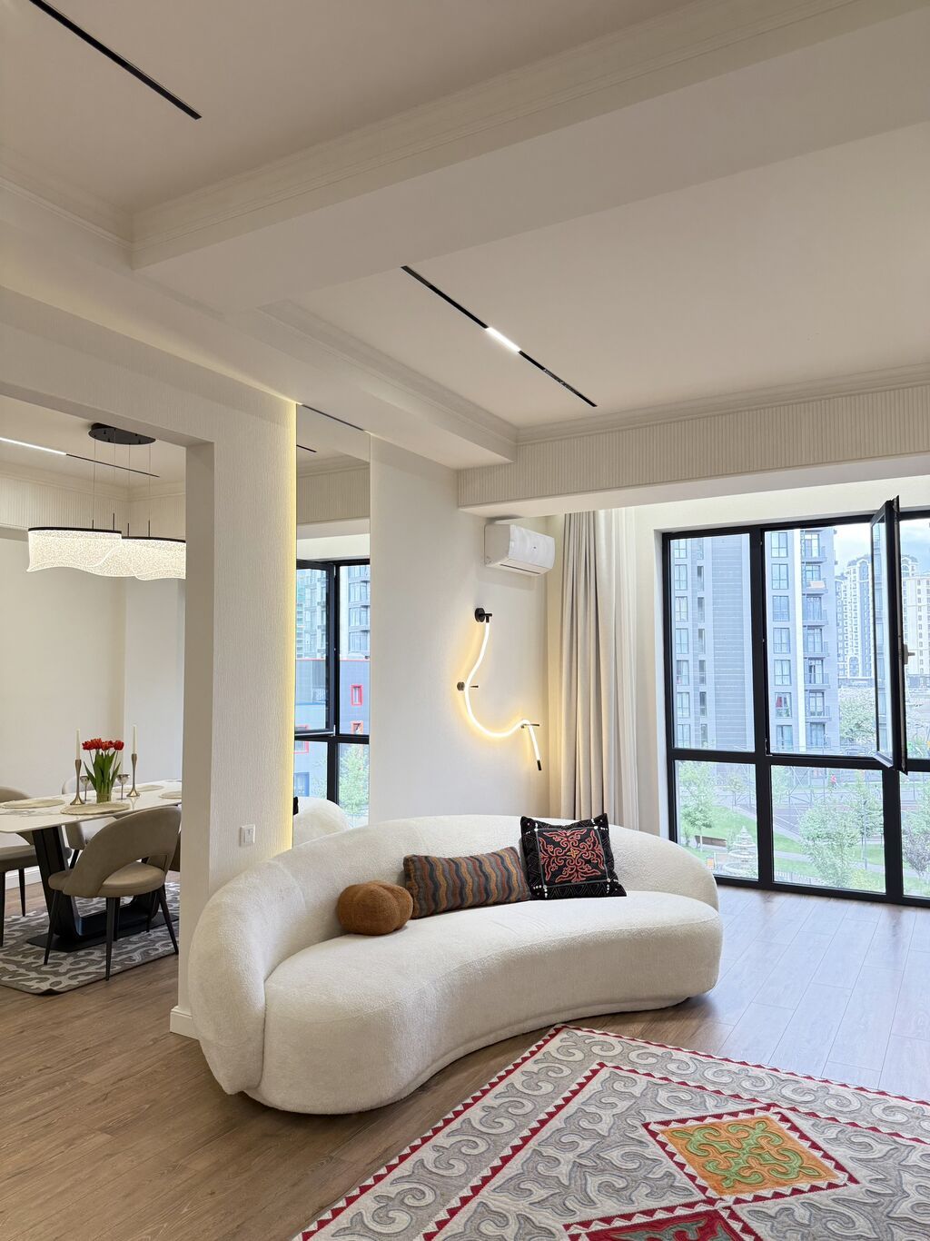 3 комнаты, 131 м², 4 этаж, Свежий ремонт: фото 4