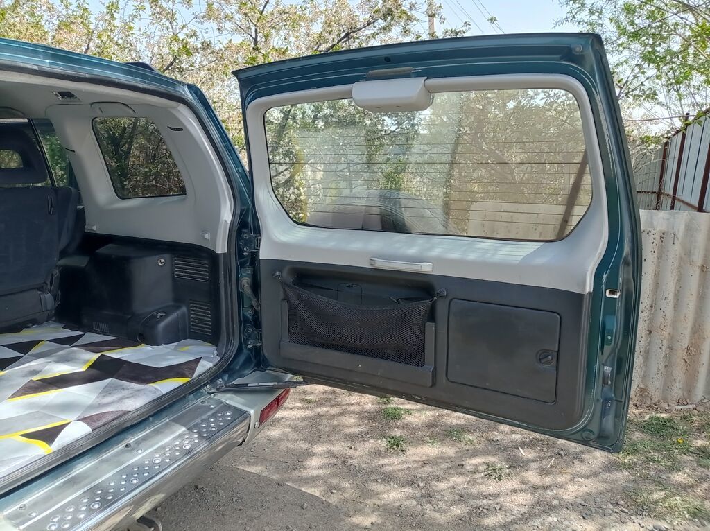 Mitsubishi Pajero: 2001 г., 3.2 л, Механика, Дизель, Внедорожник: фото 4
