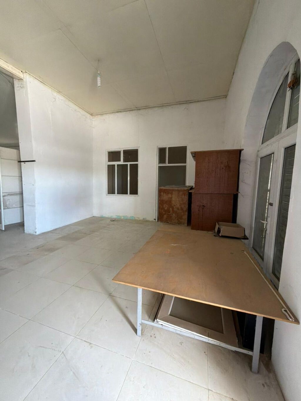 Bakı-Qazax magistralında TƏCİLİ! Sənədli, yol kənarı 286 m² universal
