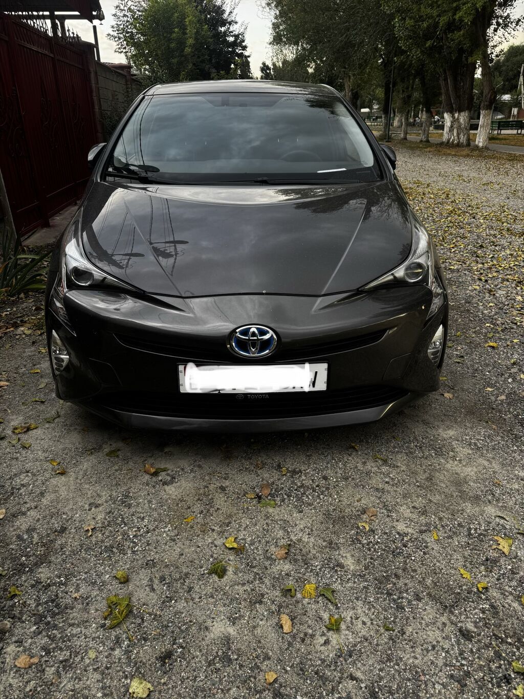 Toyota Prius: 2017 г., 1.8 л, Вариатор, Гибрид, Лифтбек: фото 3