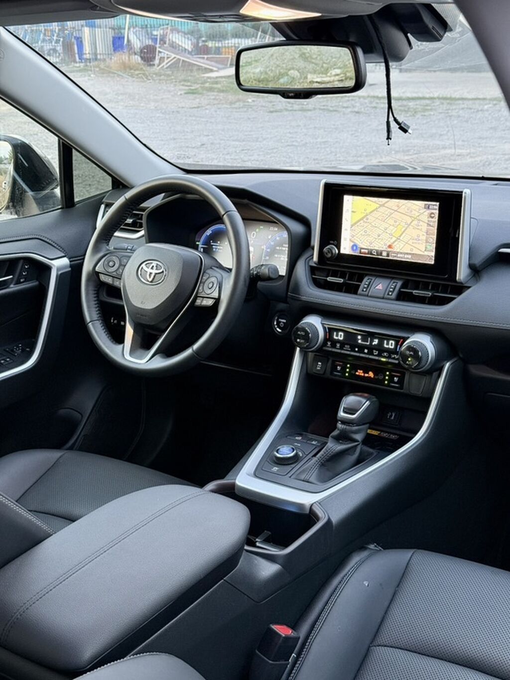 Toyota RAV4: 2023 г., 2 л, Вариатор, Бензин, Кроссовер: фото 7
