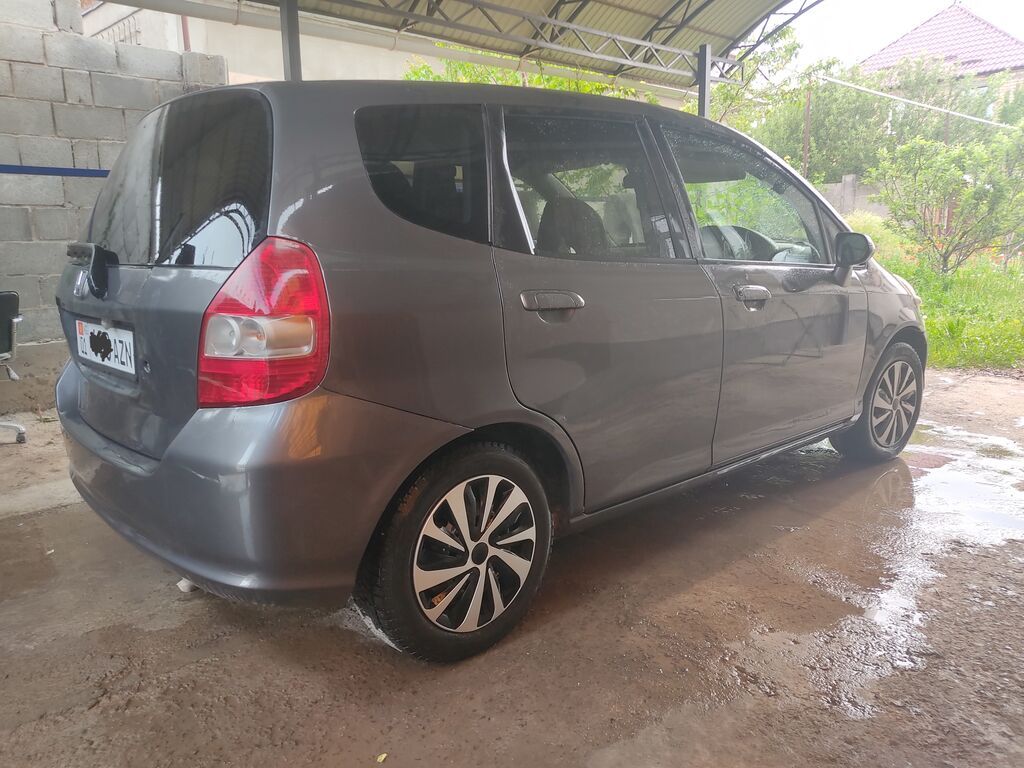 Honda Fit: 2003 г., Автомат, Бензин, Хэтчбэк — фото 4