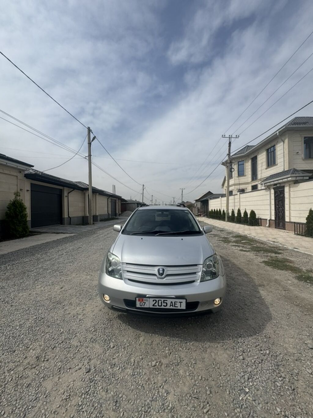 Toyota Ist: 2004 г., 1.5 л, Автомат, Бензин, Хэтчбэк: фото 1