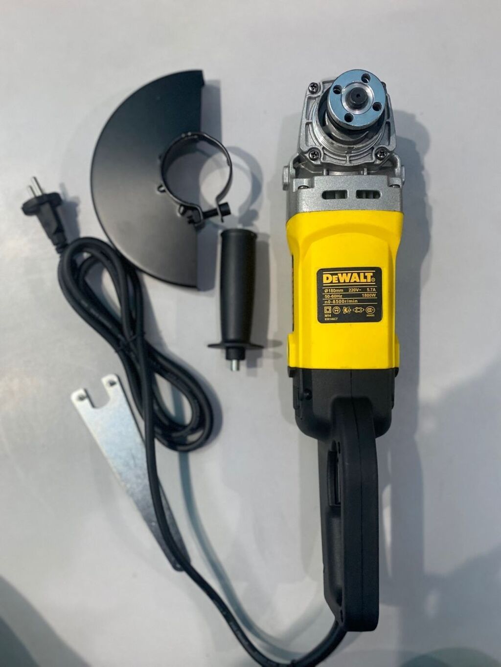 Новый, От электросети, Dewalt, 180 мм, Другая мощность: фото 4