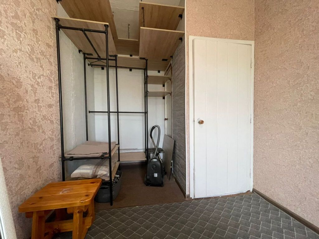 3 комнаты, 60 м², 106 серия, 9 этаж, Косметический ремонт: фото 3