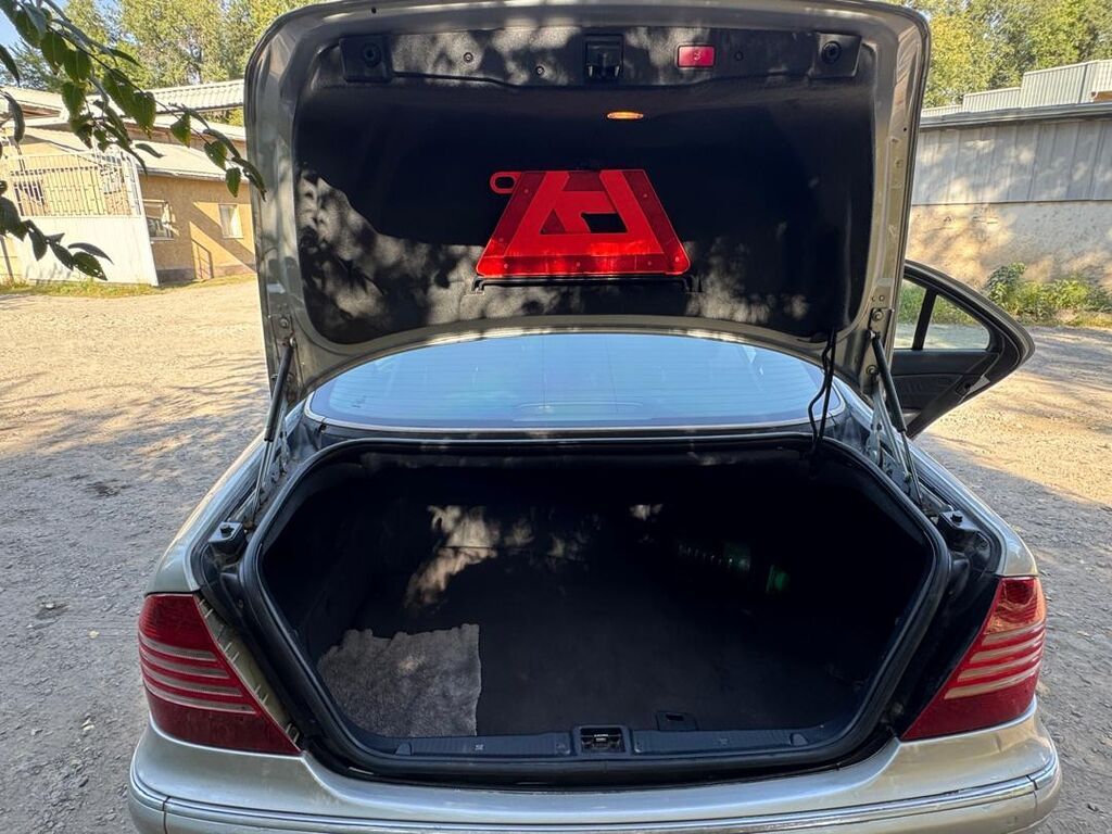 Mercedes-Benz S-Class: 2004 г., 4.3 л, Автомат, Бензин, Седан: фото 5