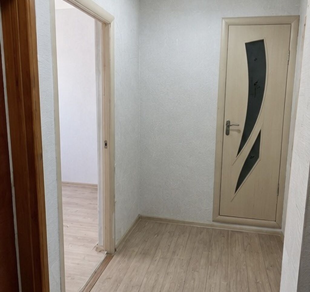 2 комнаты, 44 м², 104 серия, 1 этаж, Старый ремонт: фото 6