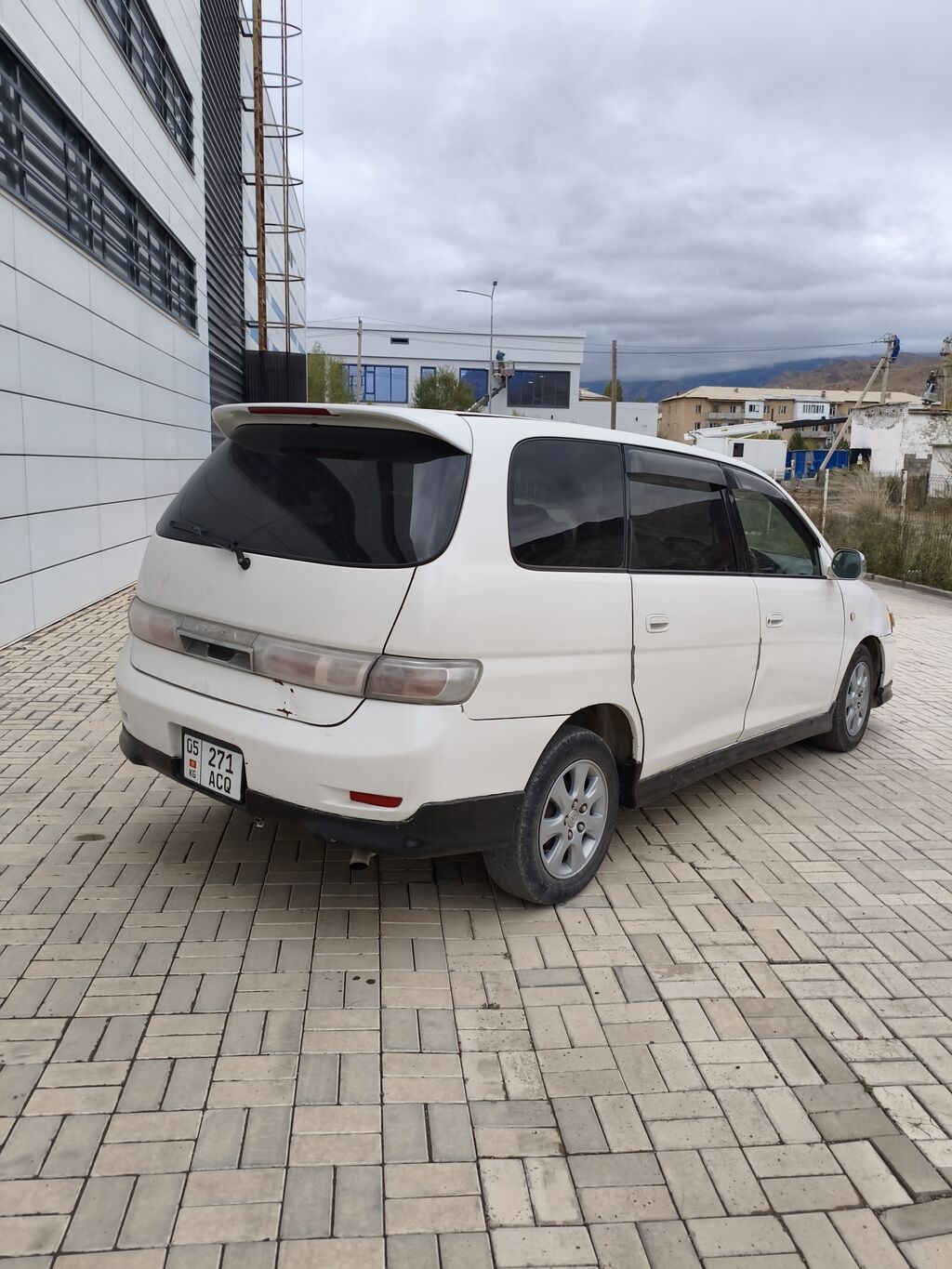 Toyota Gaia: 2002 г., Минивэн: фото 3
