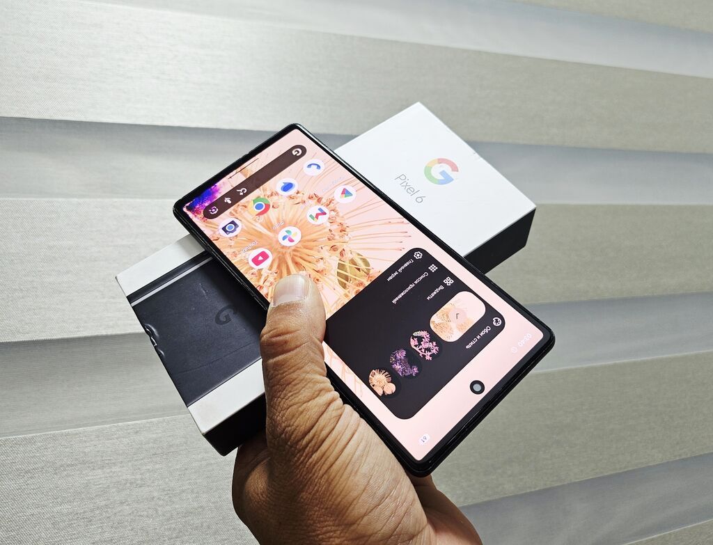 Google Pixel 6, Б/у, 128 ГБ, цвет - Черный, 1 SIM, 2 SIM: фото 2