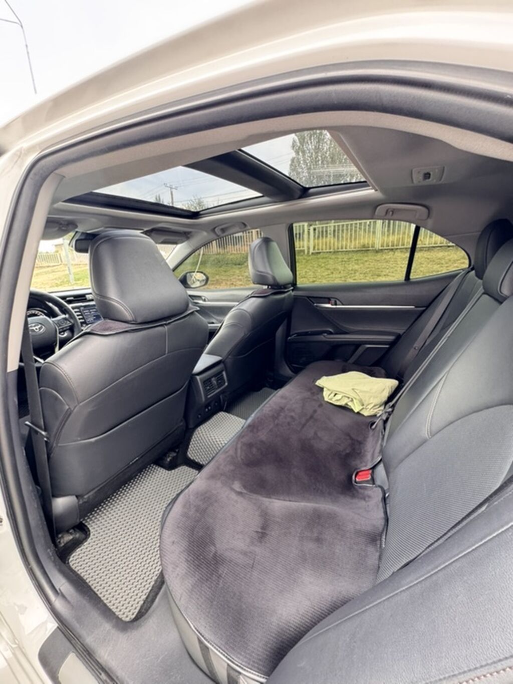 Toyota Camry: 2018 г., 2.5 л, Автомат, Бензин, Седан: фото 8