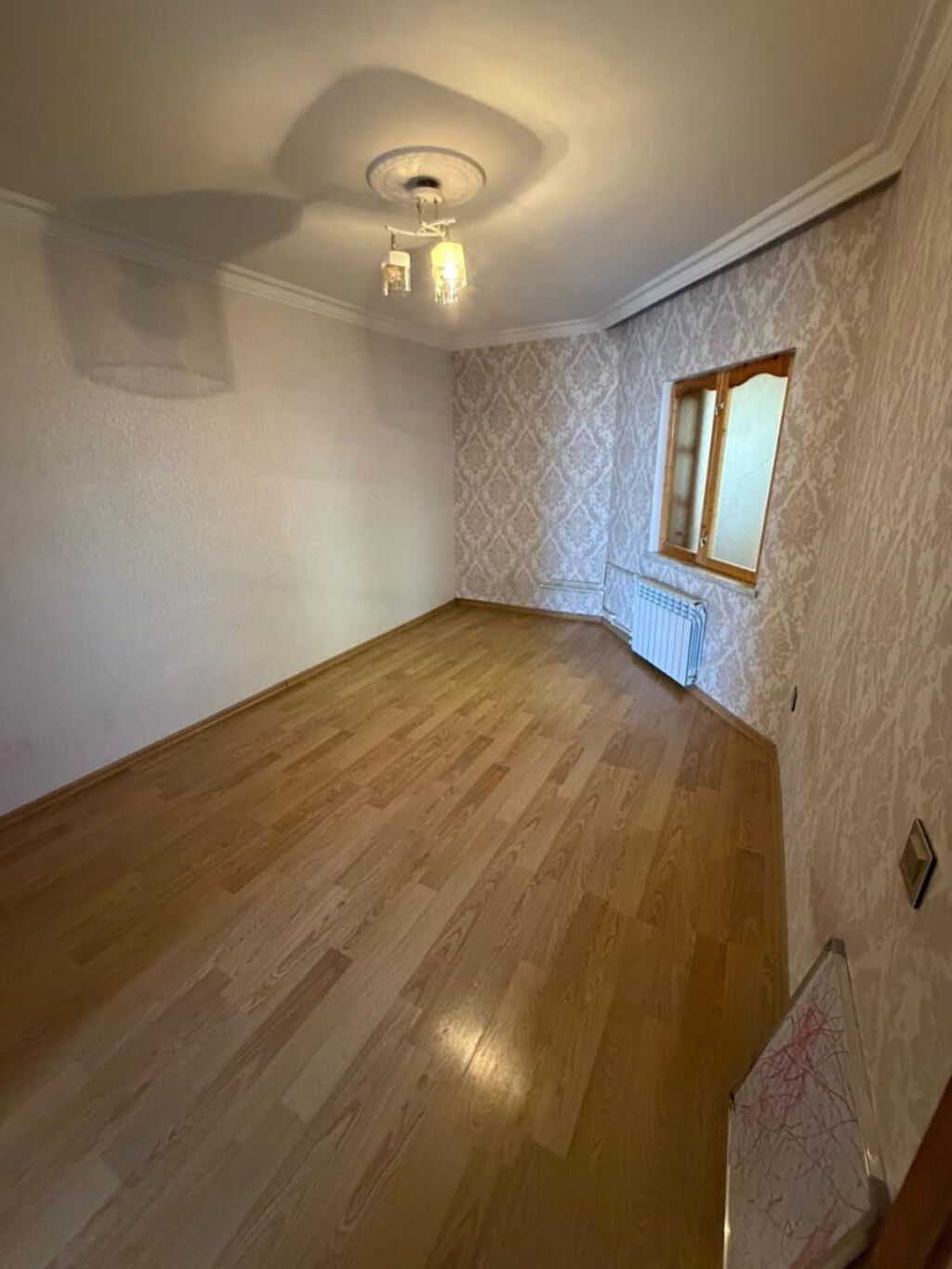 Bakı, Bakıxanov qəs., 3 otaqlı, Köhnə tikili, 76 kv. m