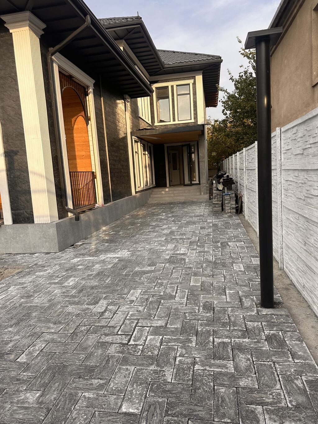6 комнат, 170 м², 3 соток, Бишкек, Арча-Бешик ж/м Собственник: фото 2