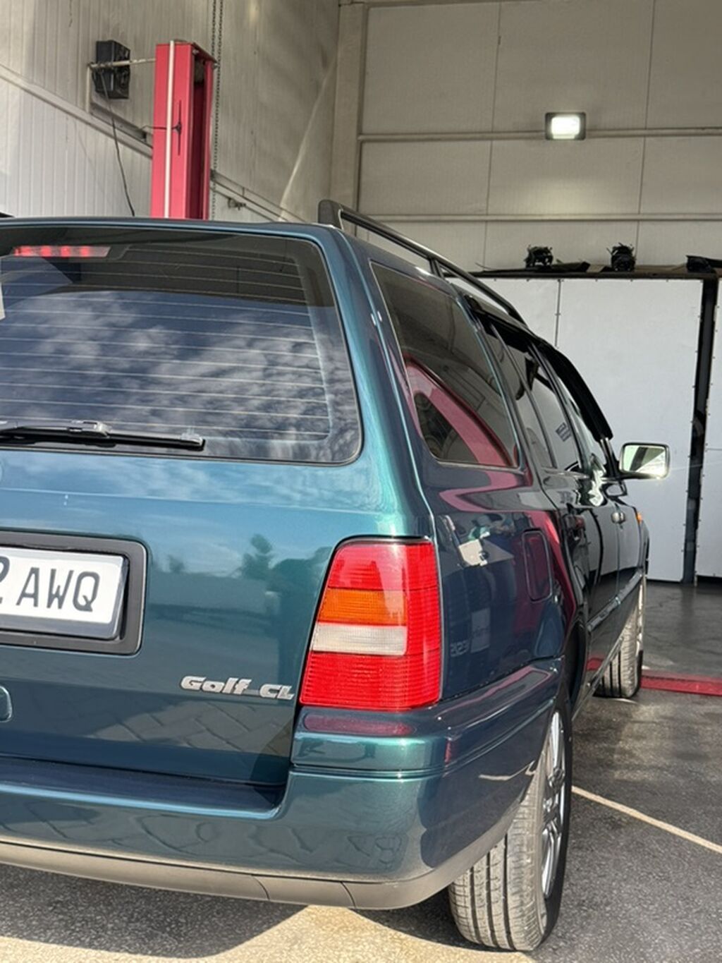 Volkswagen Golf Variant: 1997 г., 1.8 л, Механика, Бензин, Универсал: фото 6