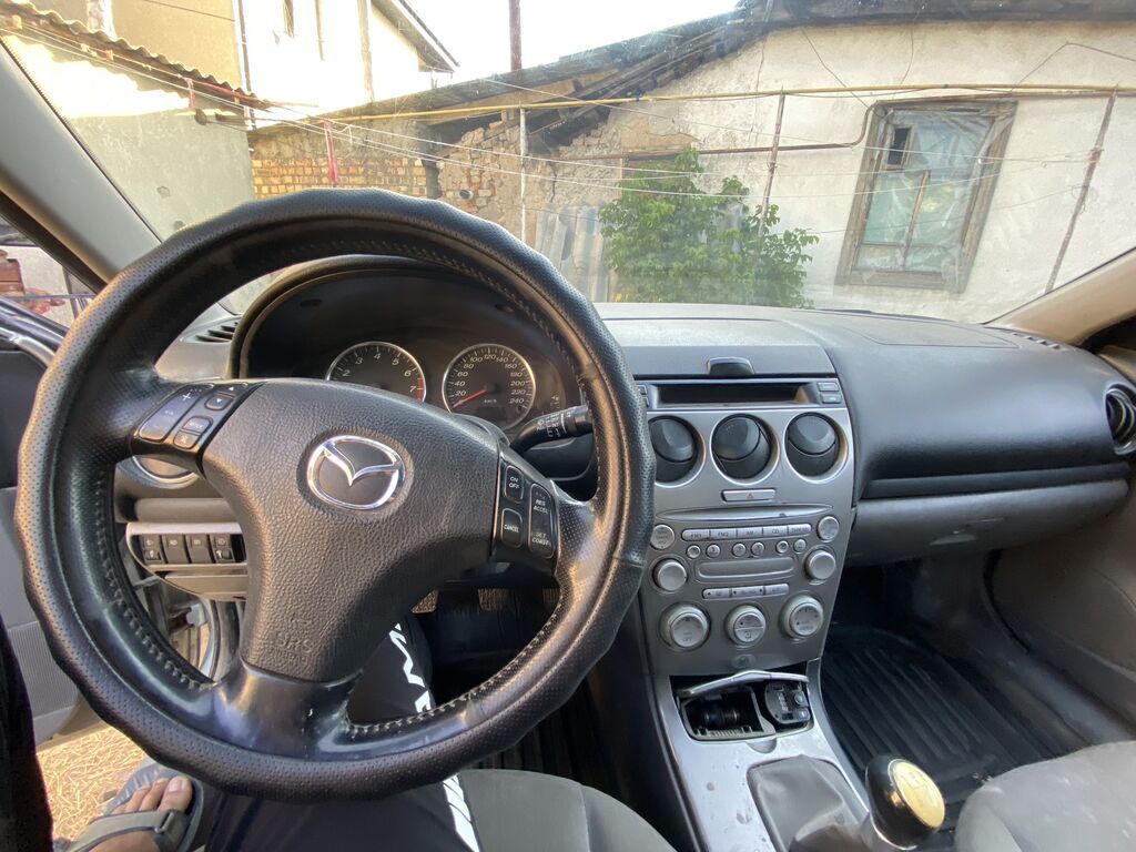 Mazda 6: 2003 г., 2 л, Механика, Бензин, Седан: фото 8