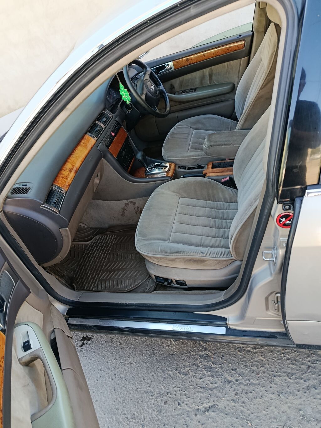 Audi A6: 1998 г., 2.4 л, Бензин, Седан: фото 5