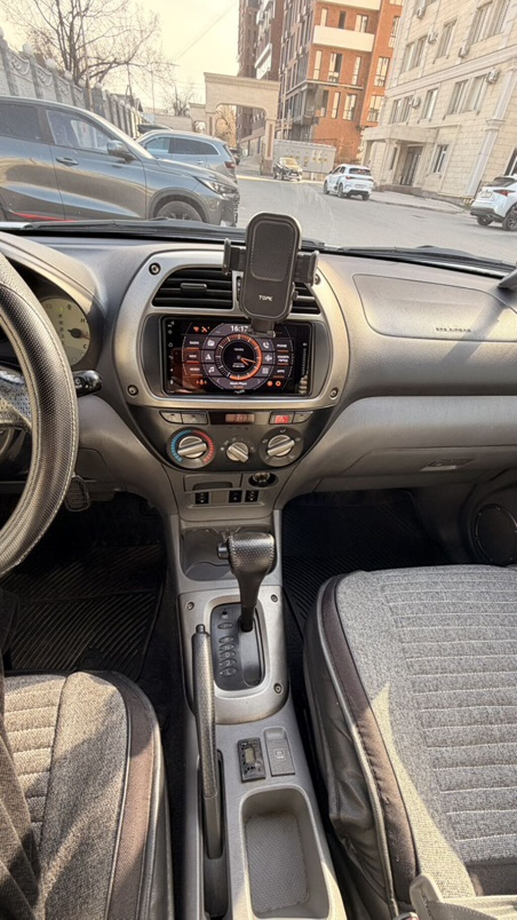 Toyota RAV4: 2002 г., 2 л, Автомат, Бензин, Кроссовер: фото 5