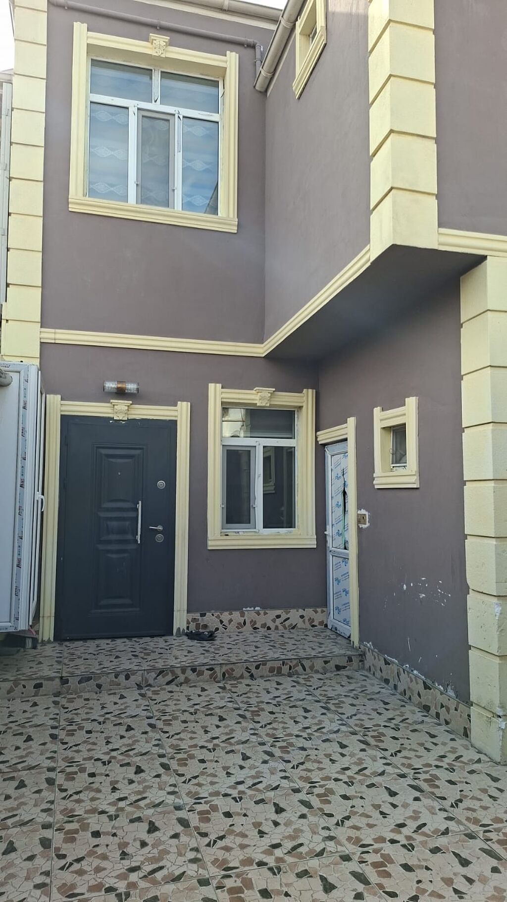 4 otaqlı, 120 kv. m, Kredit var, Yeni təmirli