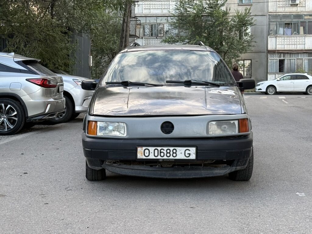 Volkswagen Passat Variant: 1991 г., 1.8 л, Механика, Бензин, Универсал: фото 2