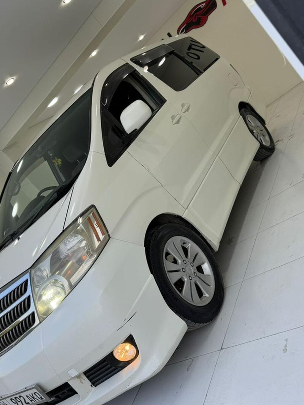 Toyota Alphard: 2004 г., 3 л, Автомат, Бензин, Минивэн: фото 5