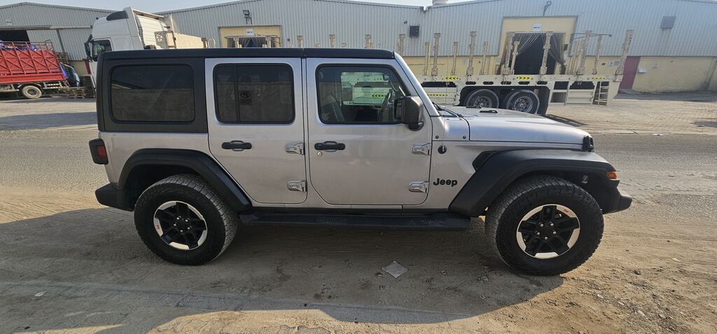 Jeep Wrangler: 2021 г., Внедорожник: фото 4
