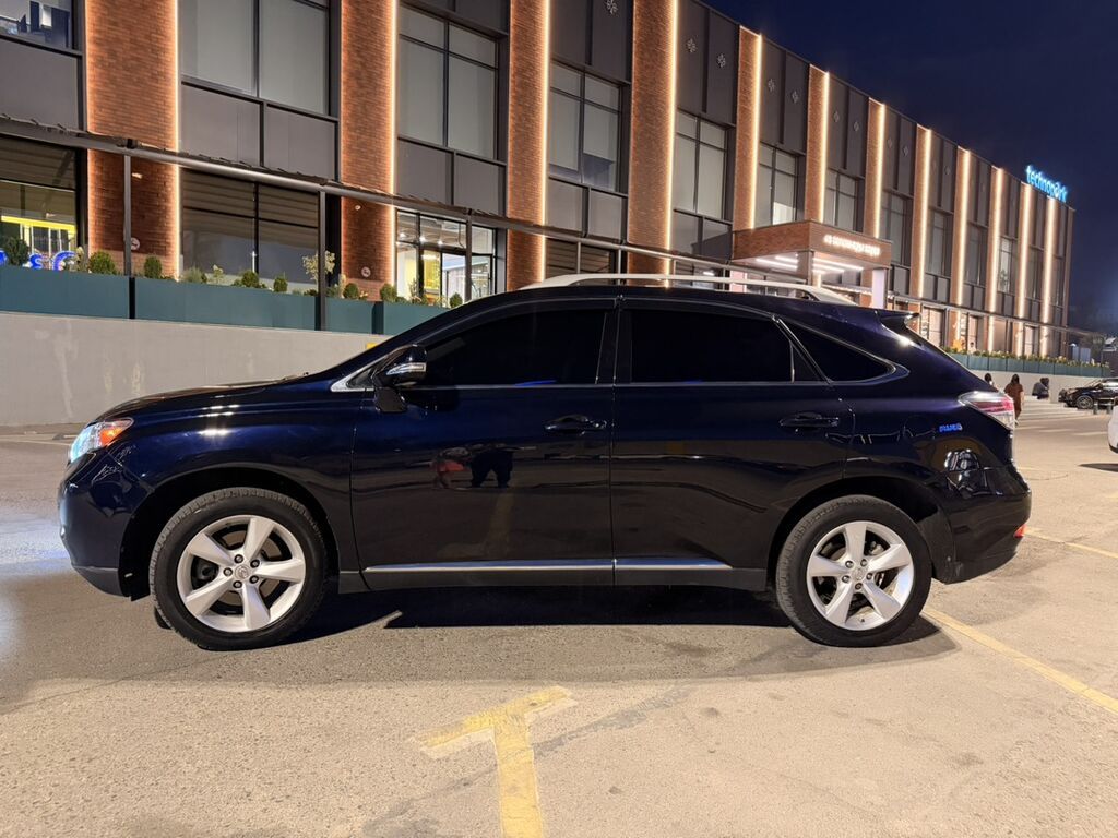 Lexus RX: 2010 г., 3.5 л, Автомат, Бензин, Кроссовер: фото 3